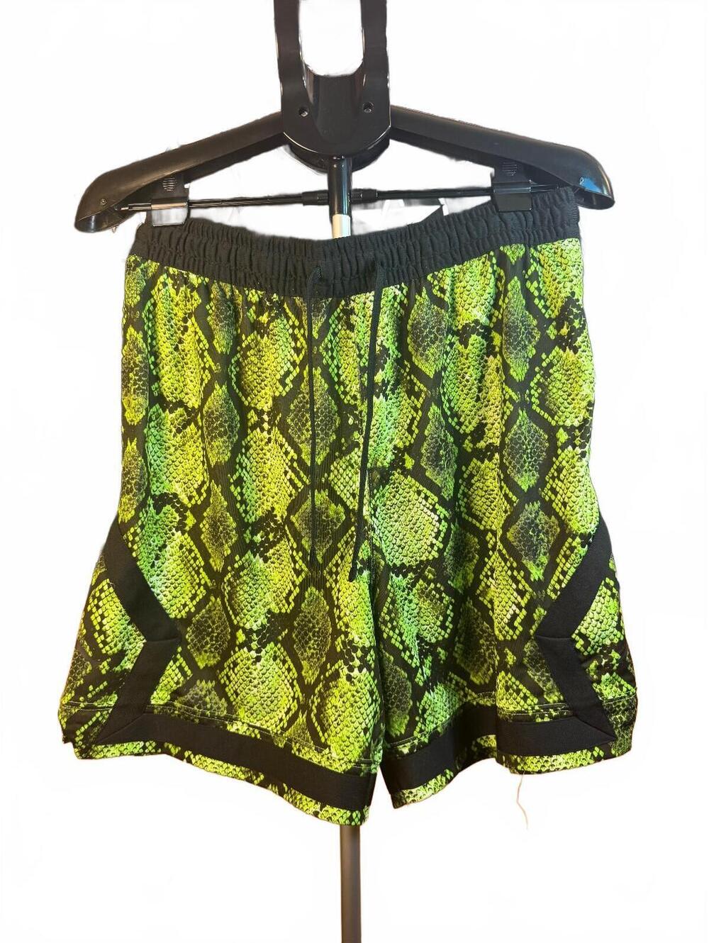 Nike Dri-fit sz L Lime Green Snakeskin Print basketlball Athletic Shorts rare